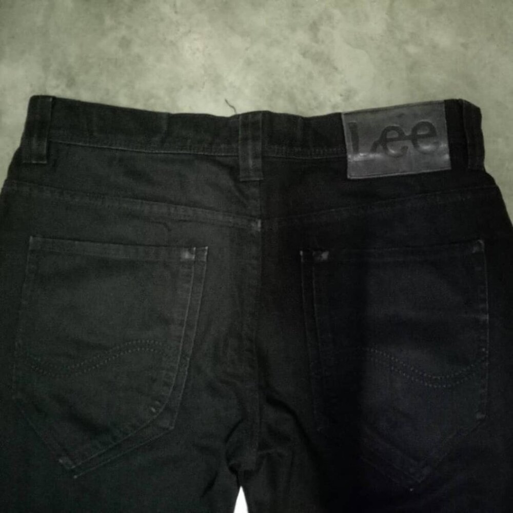 Classic Black Straight Leg Denim Pants - Picture 3 of 4